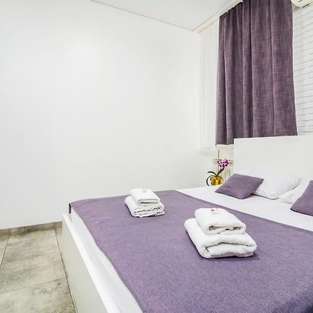 Smart Hotel Rooms Near Metro 24/7 Kiev Luaran gambar