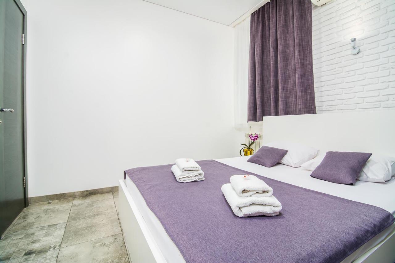 Smart Hotel Rooms Near Metro 24/7 Kiev Luaran gambar