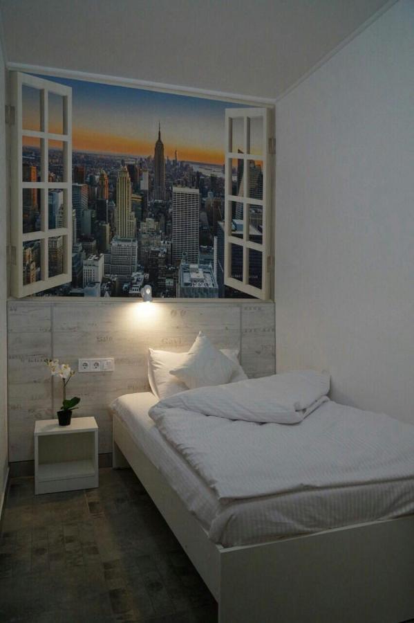 Smart Hotel Rooms Near Metro 24/7 Kiev Luaran gambar